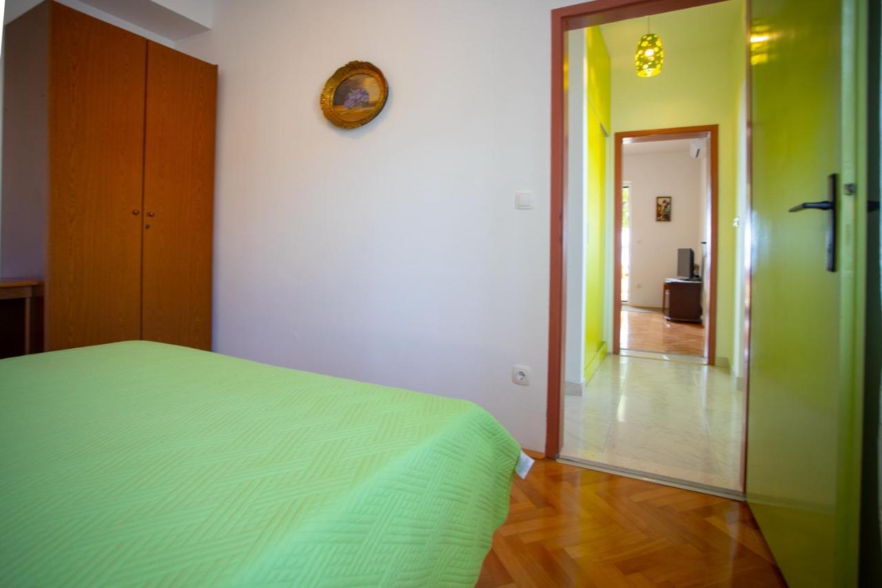Apartment Nola Podgora Eksteriør bilde