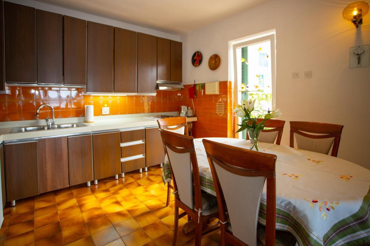Apartment Nola Podgora Eksteriør bilde