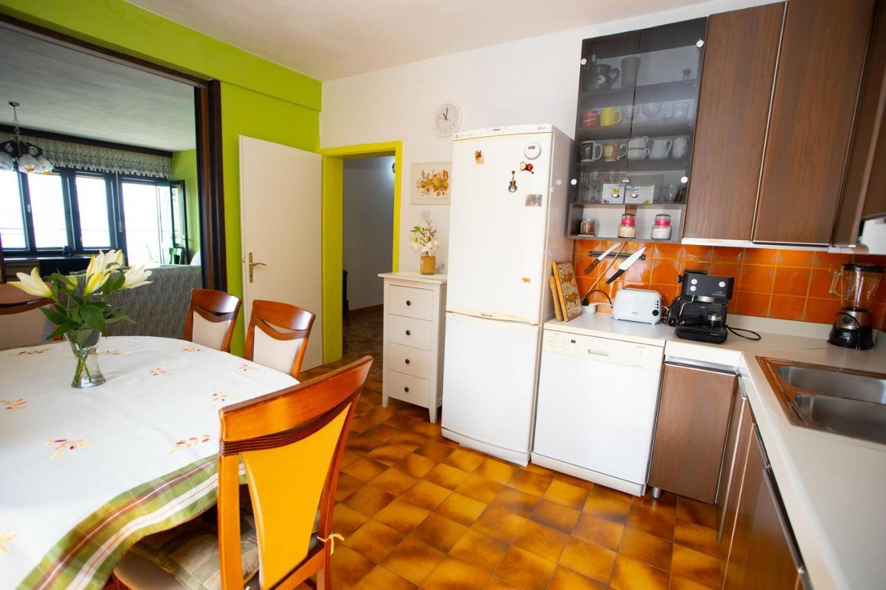 Apartment Nola Podgora Eksteriør bilde