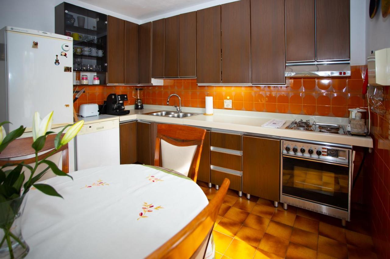 Apartment Nola Podgora Eksteriør bilde