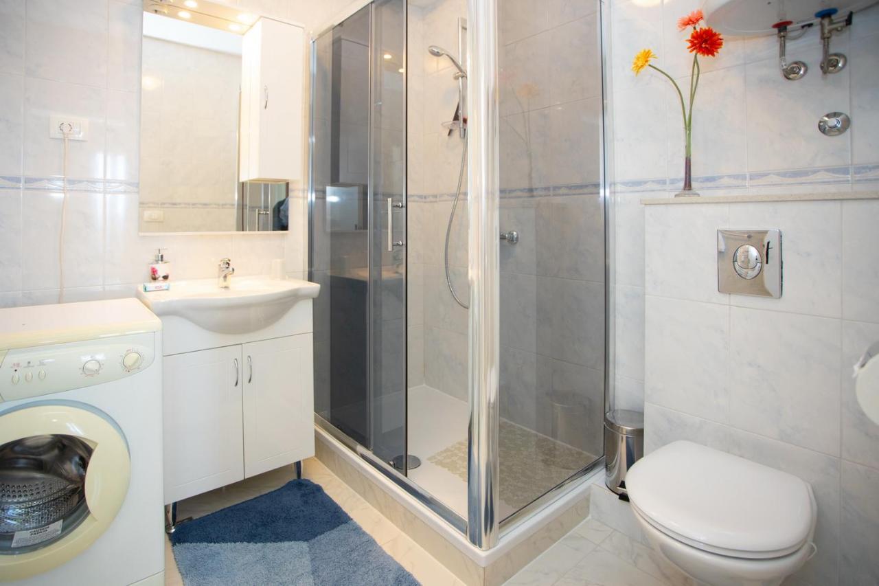 Apartment Nola Podgora Eksteriør bilde
