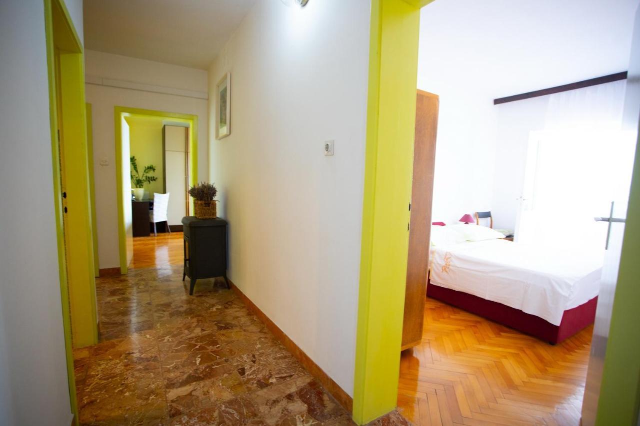 Apartment Nola Podgora Eksteriør bilde