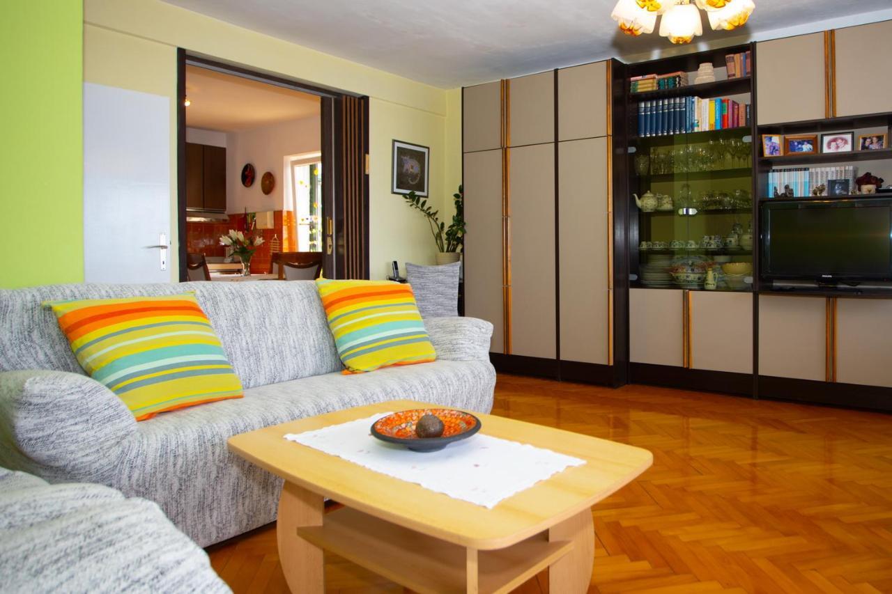 Apartment Nola Podgora Eksteriør bilde