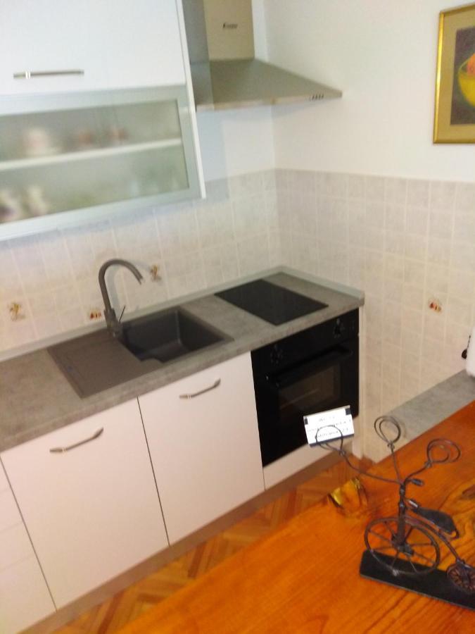 Apartment Nola Podgora Eksteriør bilde