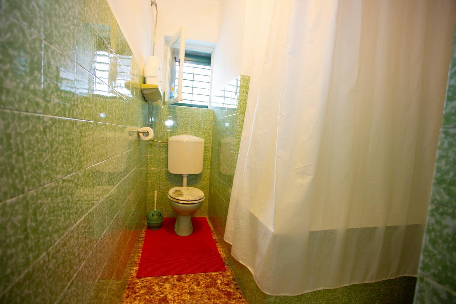 Apartment Nola Podgora Rom bilde
