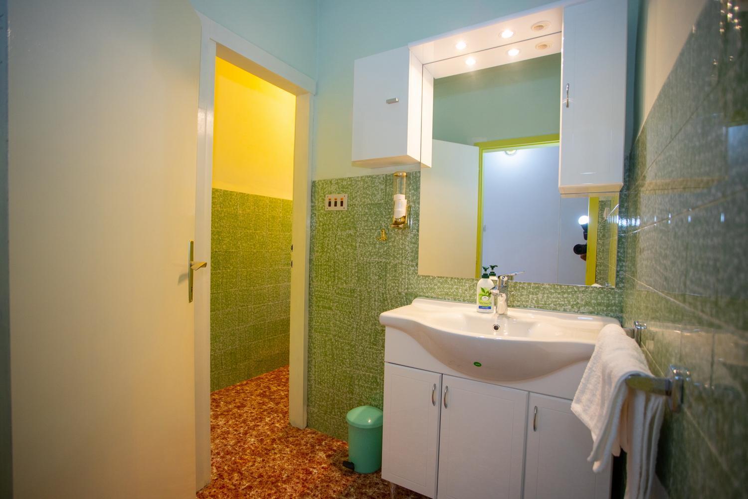 Apartment Nola Podgora Rom bilde