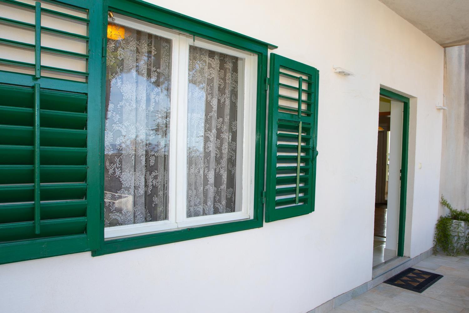Apartment Nola Podgora Rom bilde